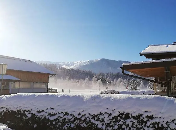 Holaus Appartement *